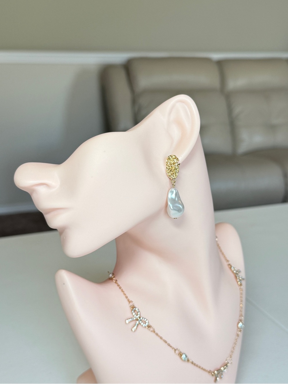 Gold Teardrop Pearl Pendant Earrings - Elegant Women's Jewelry